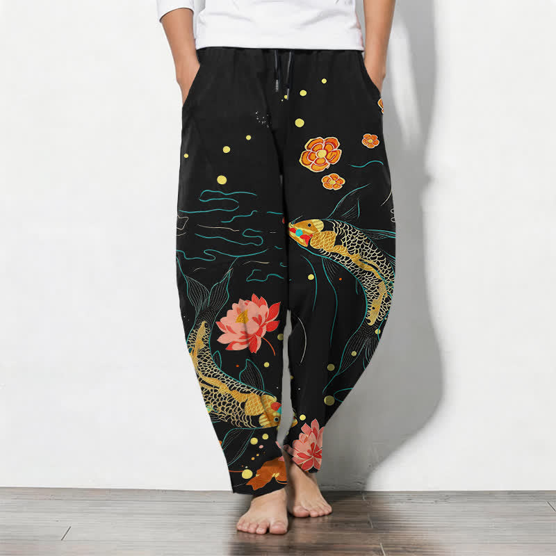 Buddha Stones Herenbroek van 100% Cotton met gouden koi- en lotusgolfpatroon, trekkoord en taps toelopende pijpen, inclusief Zakken. - Zwart - US/UK/AU50, EU60 (5XL) - image 0