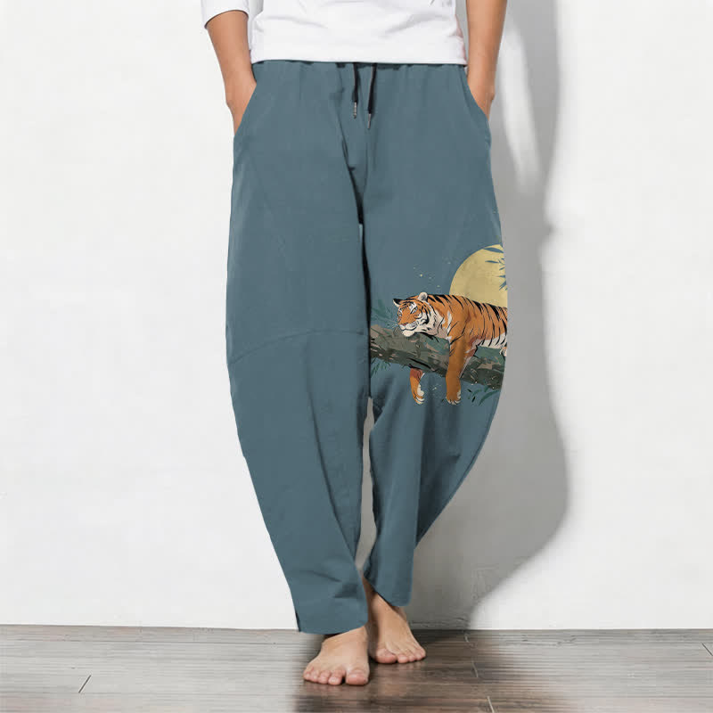 Buddha Stones Reclined herenbroek van 100% Cotton met tijger- en maanpatroon, trekkoord en Zakken. - CadetBlue - US/UK/AU50, EU60 (5XL) - image 0