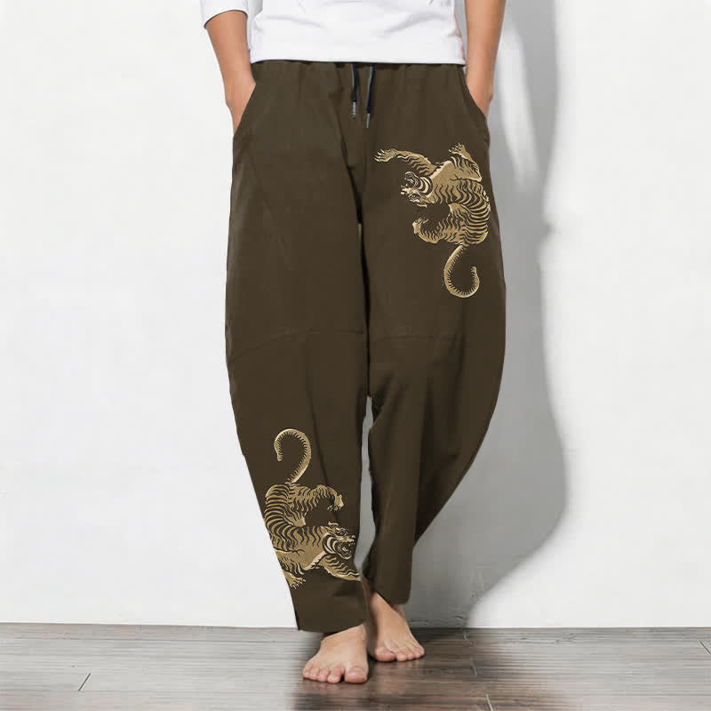 Buddha Stones Herenbroek van 100% Cotton met gouden tijgerprint, trekkoord en taps toelopende pijpen, inclusief Zakken. - Zadelbruin - US/UK/AU50, EU60 (5XL) - image 0