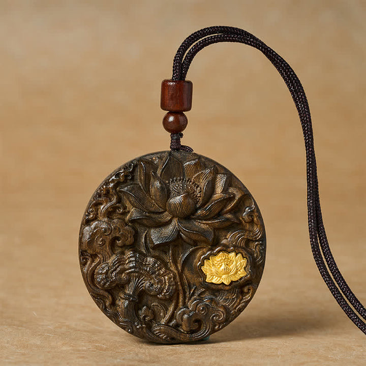 Buddha Stones Lotusvormige Ketting van gesneden sappanhout, symbool van verlichting. - Dubbele Lotus - image 0