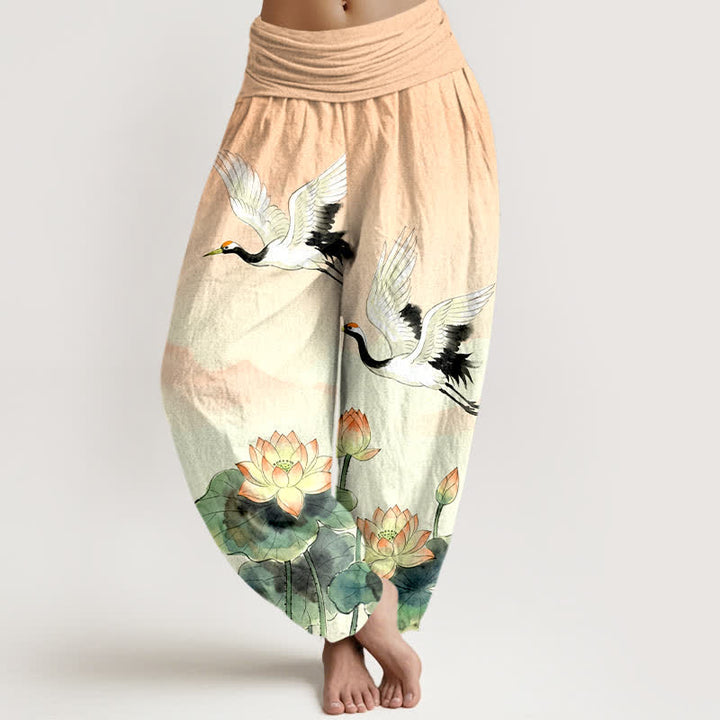 Buddha Stones Dames harembroek met elastische Taille en vliegende kraanvogel- en lotusmotief. - PeachPuff - US16, UK/AU20, EU48 (3XL) - image 0