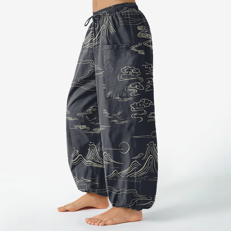 Buddha Stones Dames harembroek met elastische Taille en Zakken , met een oosters bergwolkenpatroon van katoen. - image 1