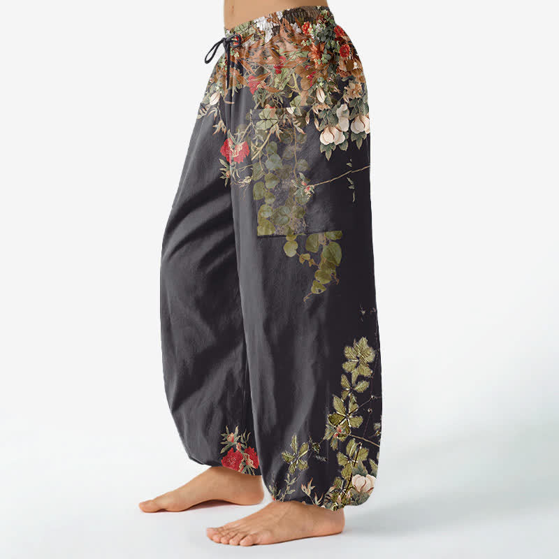 Buddha Stones Vintage katoenen harembroek voor dames met elastische Taille en Zakken , in rood pioenrozenpatroon. - image 1