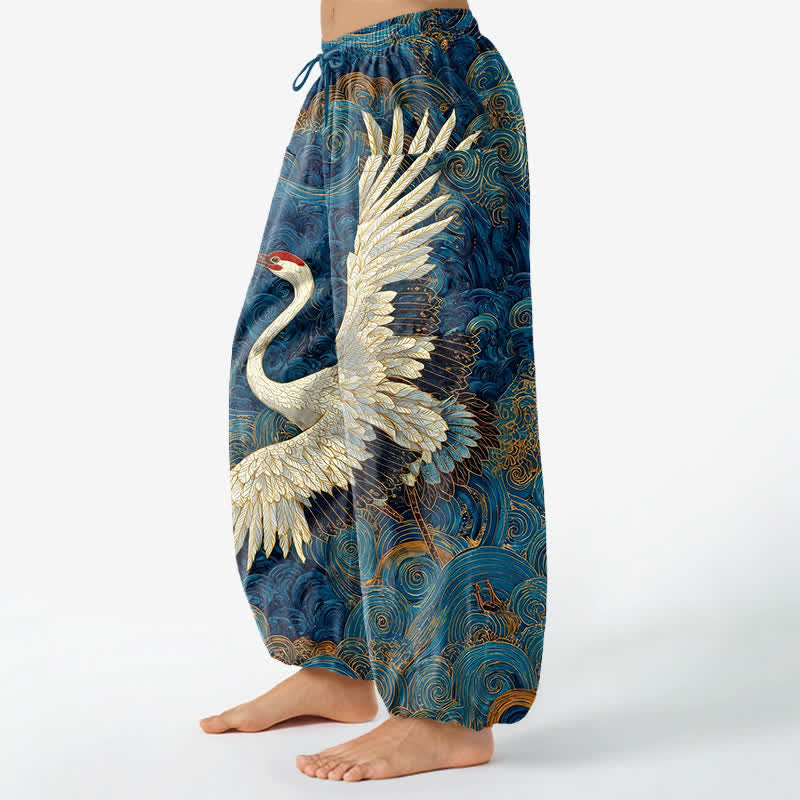 Buddha Stones Dames harembroek met elastische Taille en Zakken , met gouden kraanvogel-golfpatroon. - image 1