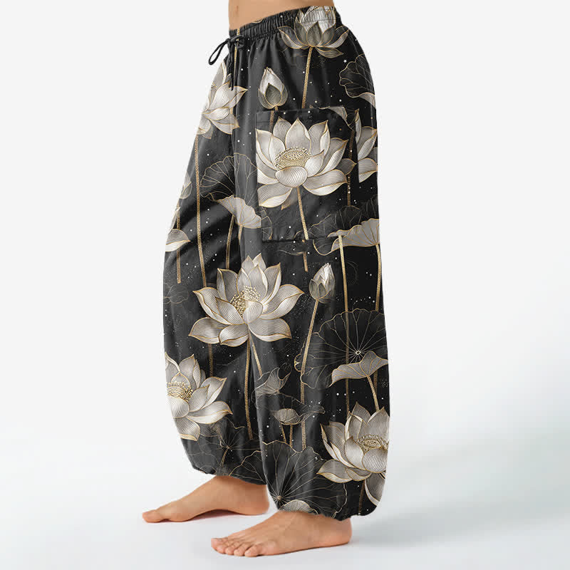 Buddha Stones Dames harembroek met elastische Taille en Zakken , met een oosters lotusbloemenpatroon van katoen. - image 1
