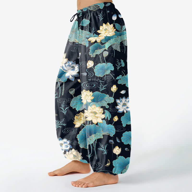 Buddha Stones Dames harembroek met elastische Taille en Zakken , gemaakt van katoen met een lotusbloemmotief. - image 1