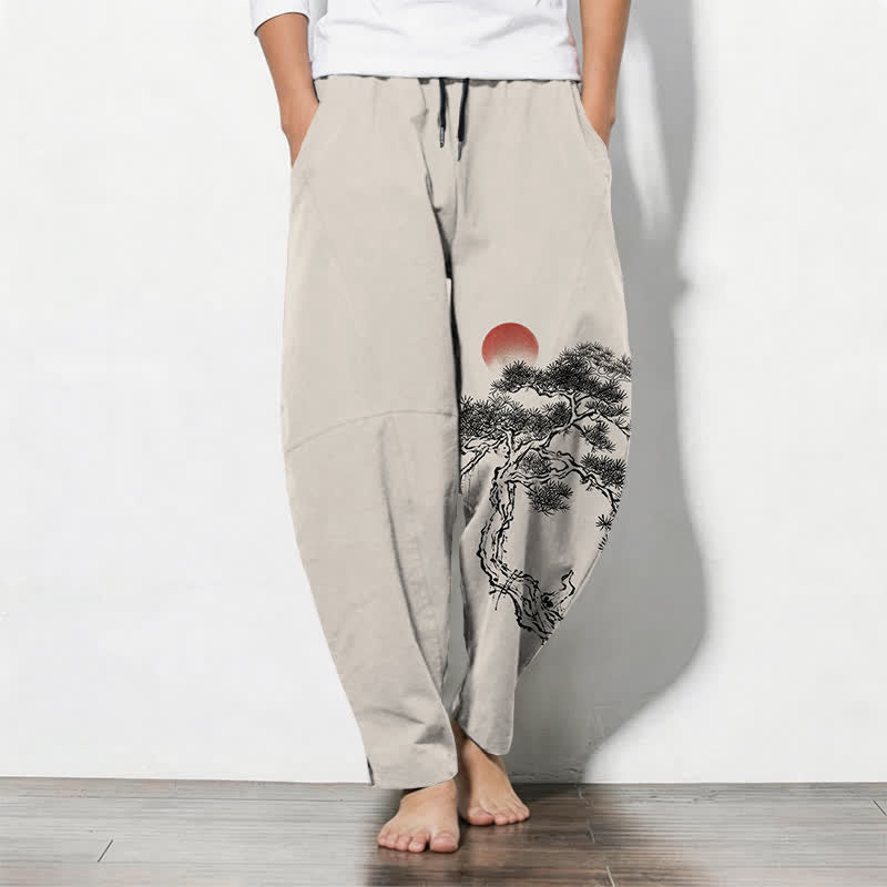 Buddha Stones Taps toelopende herenbroek van 100% Cotton met trekkoord, dennenboom- en rode zonpatroon en Zakken. - Linnen - US/UK/AU50, EU60 (5XL) - image 0