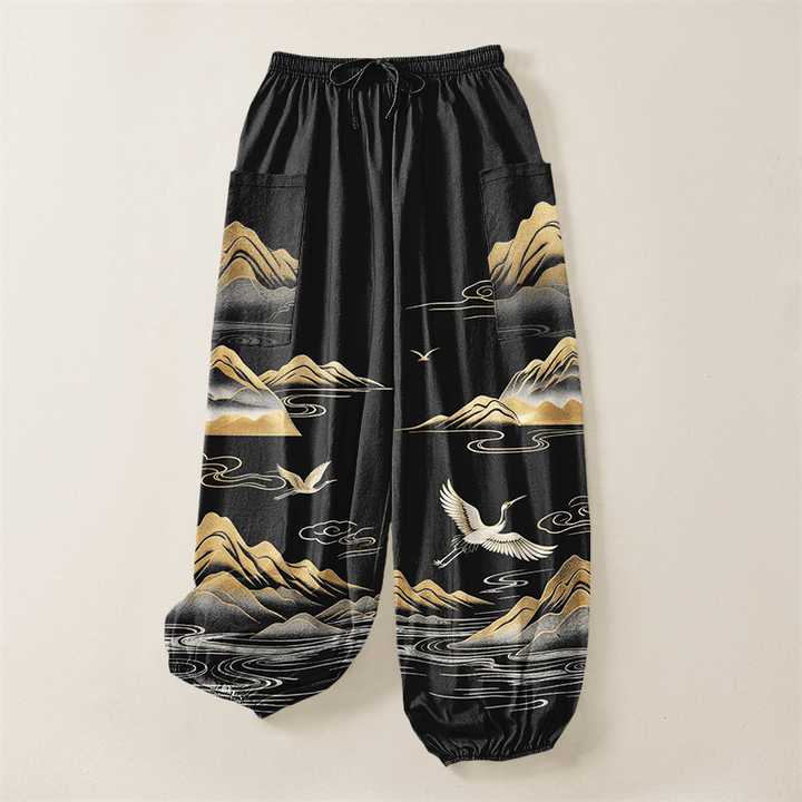 Buddha Stones Dames harembroek met elastische Taille en Zakken , met katoenen print van een sereen landschap en kraanvogels. - image 3