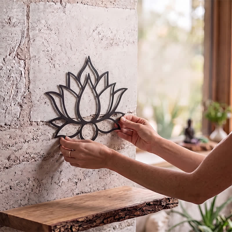 Buddha Stones Matzwarte Lotus Zuiverheid Zen IJzeren Metaal Wandkunst met betekenisvolle symbolen - image 1