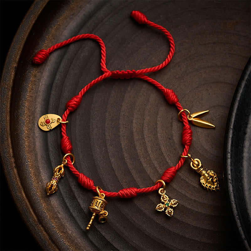 Buddha Stones Handgemaakte armband met zeven knopen van rood koord , met de Om Mani Padme Hum" (gebedswiel), "Vajra bamboeblad" (Zakiram) en Armband. - Rood (Polsomtrek: 15–19 cm) - image 0
