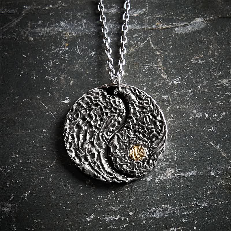 Buddha Stones Ronde Ketting met gravure van koperen Yin Yang-balans - image 1