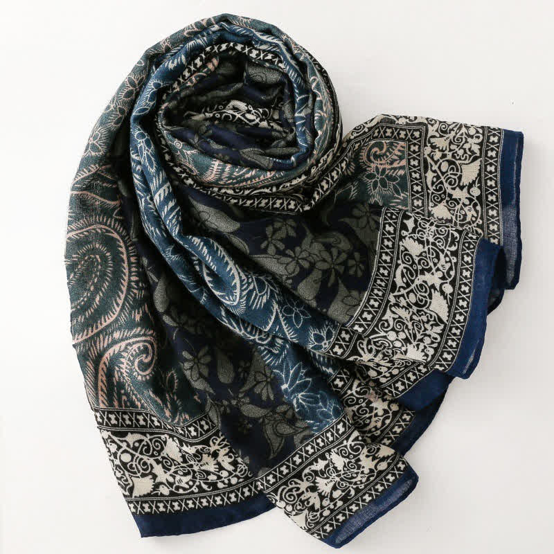 Buddha Stones Herfst/winter sjaal voor dames met paisley- en bloemenprint en rand. - image 1