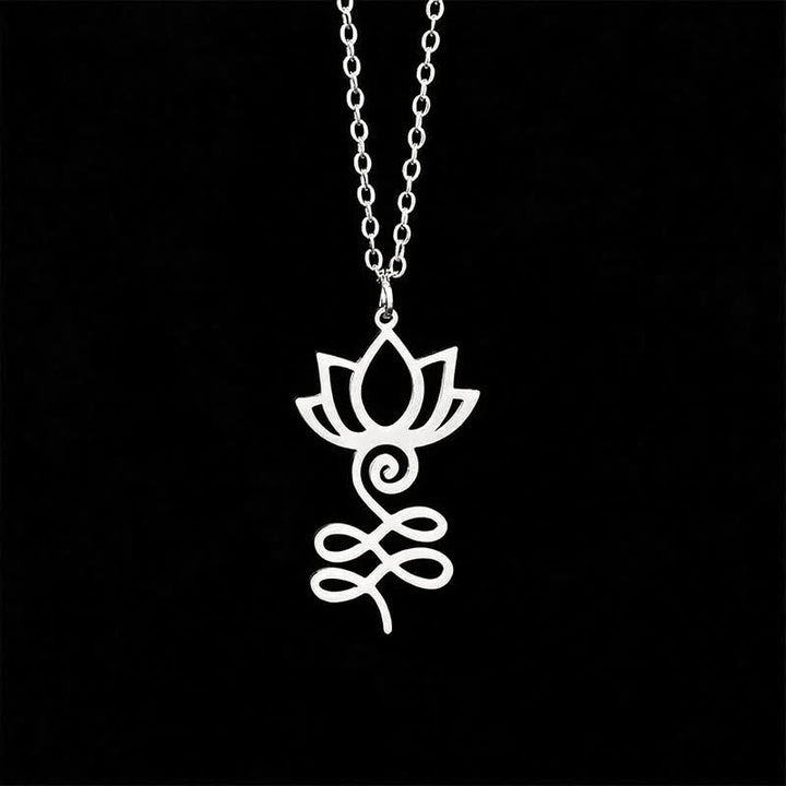 Buddha Stones Minimalistische hanger met uitgesneden lotusbloem van titaniumstaal, een zogenaamde &