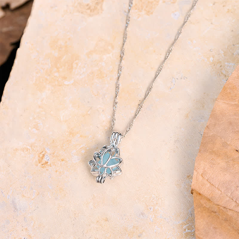 Buddha Stones Aquamarijnkleurige titanium stalen lotus vredeshanger Ketting - image 1
