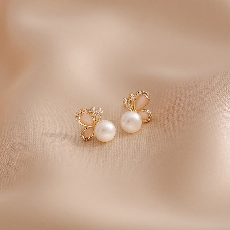 Buddha Stones Oorbellen met parels, vlinders en de tekst "Love Freedom", verguld met 18 karaats goud. - image 1