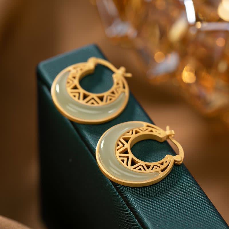Buddha Stones Oorbellen met halve maan, jade en symbool voor voorspoed - image 1
