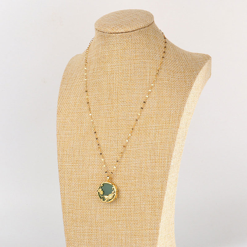 Buddha Stones Ketting met natuurlijke jade, koivis en lotusbloemmotief. - image 3