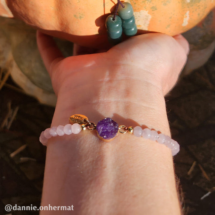 Buddha Stones Armband met natuurlijke kristallen bedeltjes - image 3