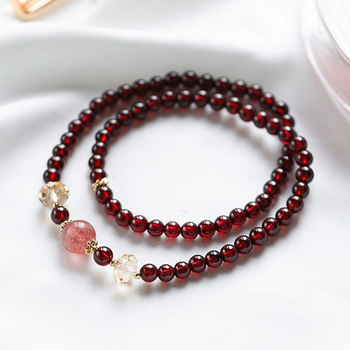 Buddha Stones 14K vergulde Armband met natuurlijke granaat en aardbeikwarts, dubbele wikkelconstructie - image 1