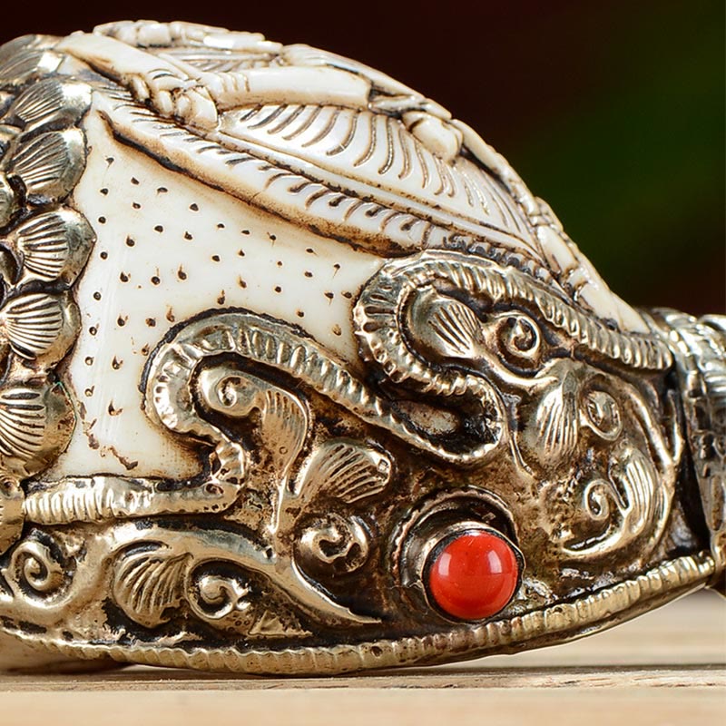 Tibetaanse handgemaakte gegraveerde Shankha Boeddha schelp decoratie, symbool voor welvaart en positiviteit. - image 5