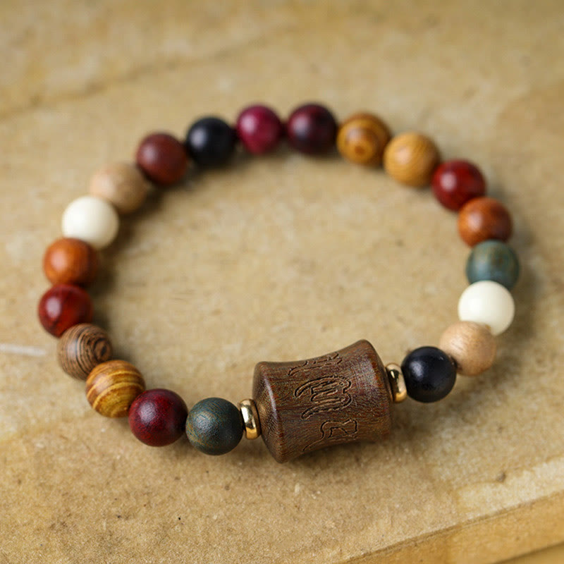 Buddha Stones Tibetaanse veelkleurige sandelhouten Om Mani Padme Hum Armband - Om Mani Padme Hum groen sandelhout - image 0