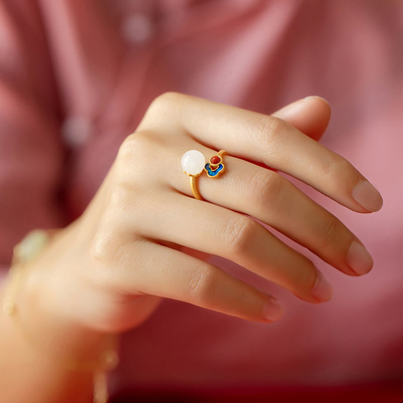 Witte jade Ring met wolkmotief. - image 6