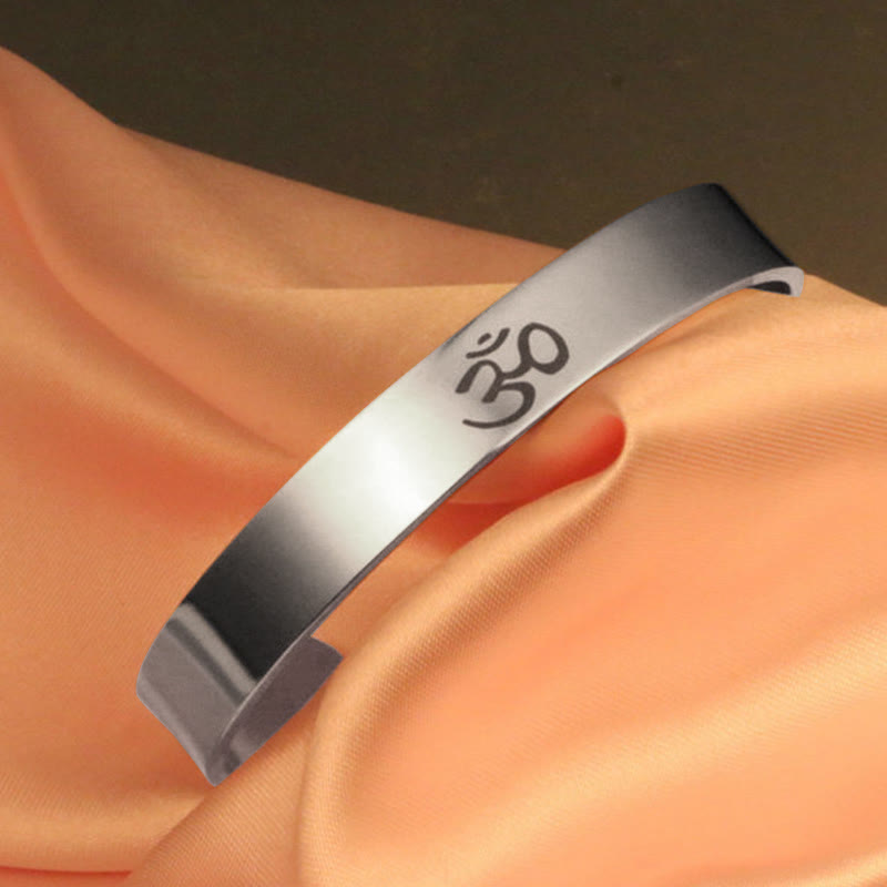 Buddha Stones Bangle OM-symbool mindfulness Manchetarmband - image 1
