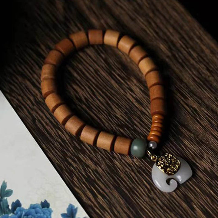 Buddha Stones Armband van sandelhout en jade met olifantje - image 10