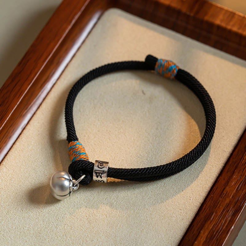 Buddha Stones Handgemaakte Tibetaanse Armband van 925 sterling zilver met Om Mani Padme Hum kaki-bedeltje voor geluk en bescherming. - Zwart (Polsomtrek 14-18 cm) - image 0