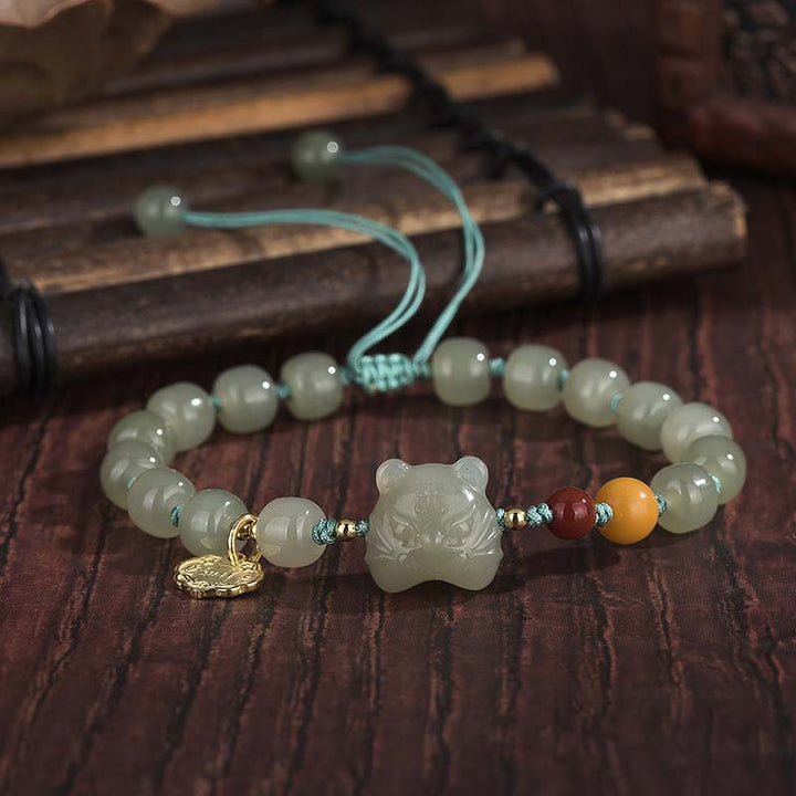 Armband met Chinese dierenriemteken van tijger en jade, een zegeningskoord. - Chinese dierenriem: Tijger &amp; Jade - image 0