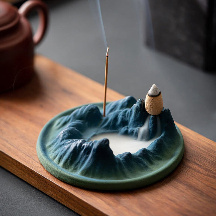 Creatieve keramische wierookbrander met terugvloeiende Wierook uit de bergen - Bergen en rivier - image 0