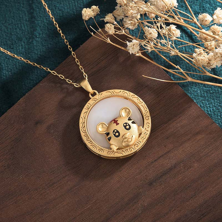 Buddha Stones Witte jade Ketting met de zegen van het Jaar van de Tijger. - image 1