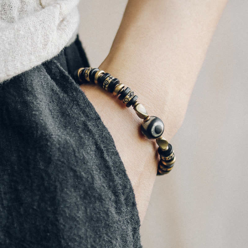Buddha Stones Armband van Tibetaanse botkralen en ebbenhout voor extra kracht - image 1