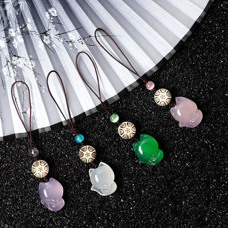 Natuurlijke chalcedoon Telefoonhanger decoratie met vossenmotief. - image 0