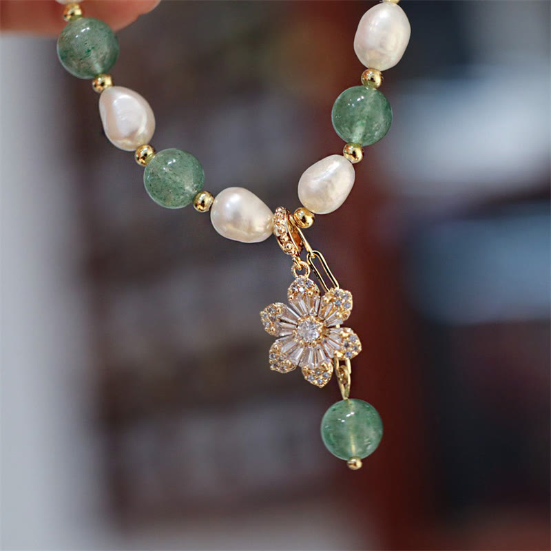 Buddha Stones Natuurlijke groene aardbeikwarts parel bloem bedeltje Armband - image 1