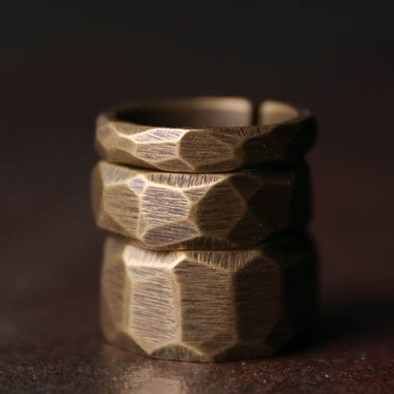 Buddha Stones Tibetaanse Ring van koper met eenvoudig design, symbool van rijkdom. - image 1