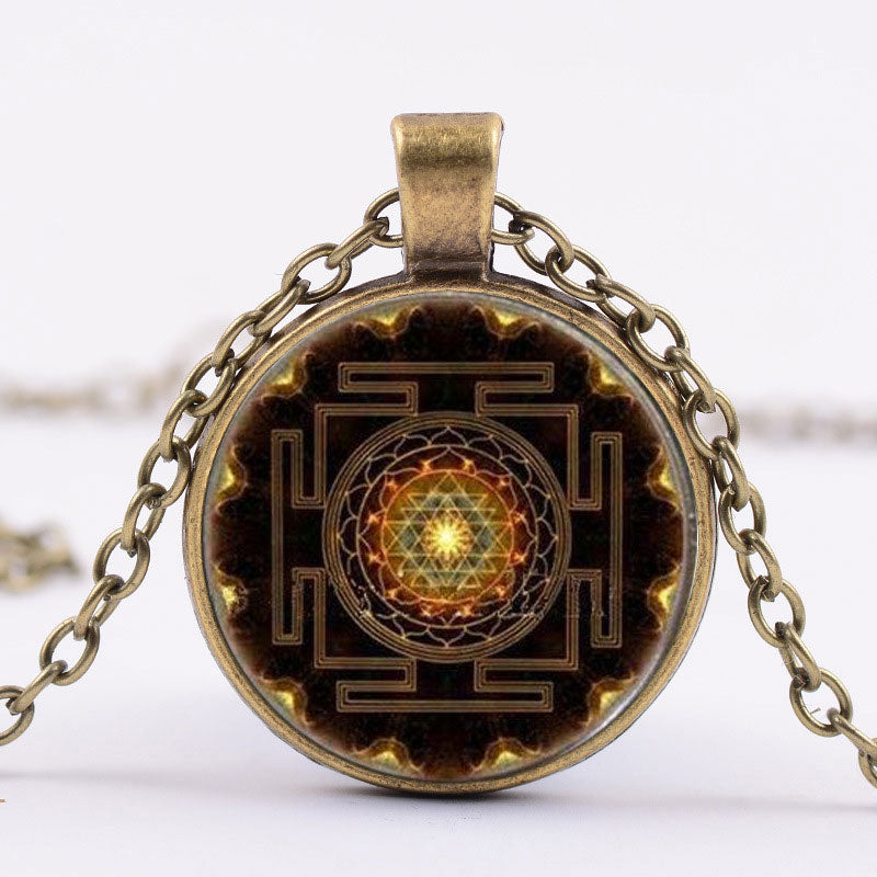 Heilige Sri Yantra Tijd Edelsteen Ketting - image 0