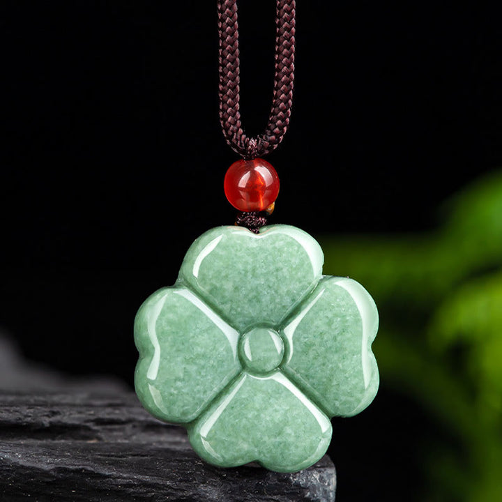 Buddha Stones Natuurlijke gelukshanger van jade met klavertje vier, symbool van voorspoed. - image 4