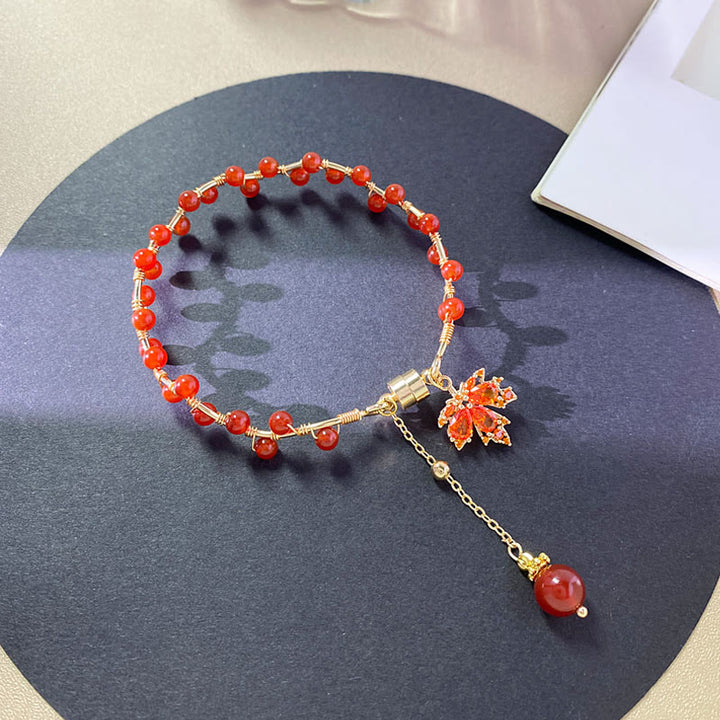 Buddha Stones Armband met gelukshanger in de vorm van een rood esdoornblad - image 4