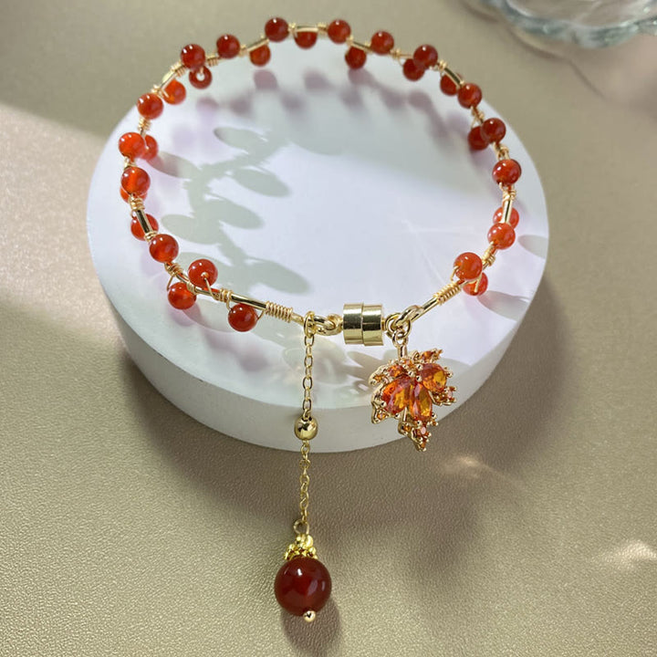 Buddha Stones Armband met gelukshanger in de vorm van een rood esdoornblad - image 3