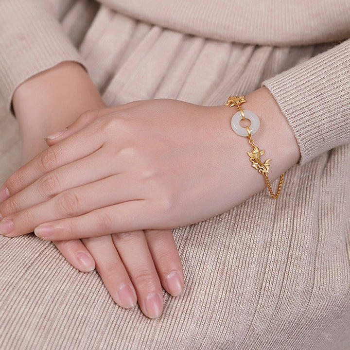 Buddha Stones Witte jade Armband met koi-vis als symbool van voorspoed - image 2